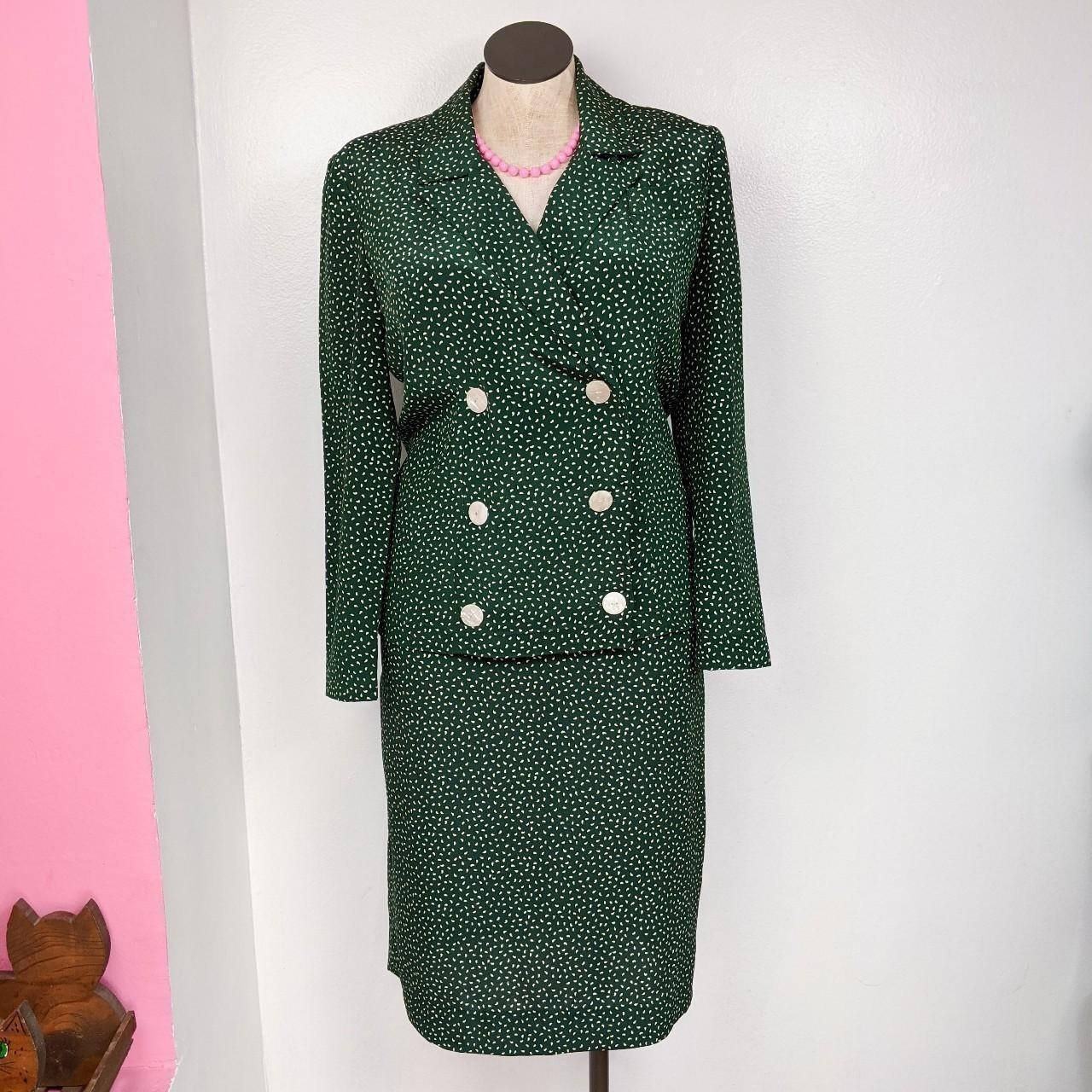 Leslie Fay Women's Green and White Suit | Depop