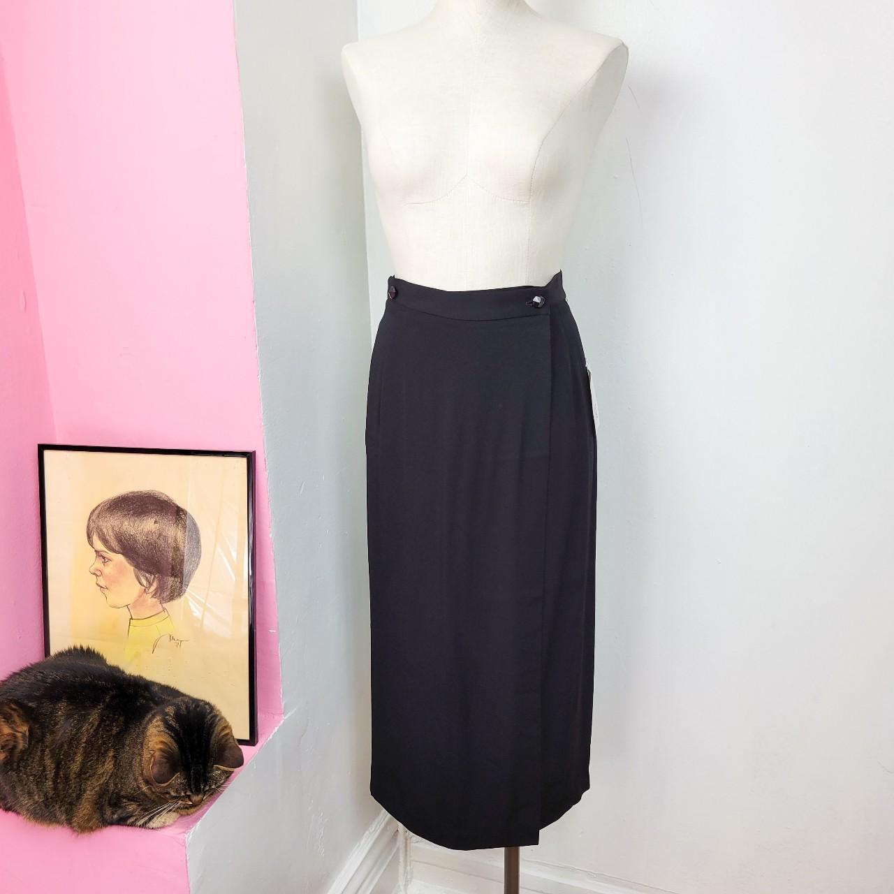 Black 90s 2025 pencil skirt