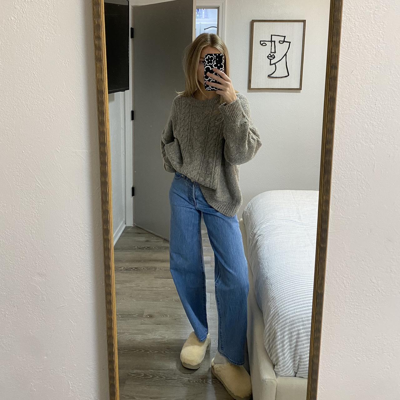 Old Navy Women's Grey Jumper | Depop