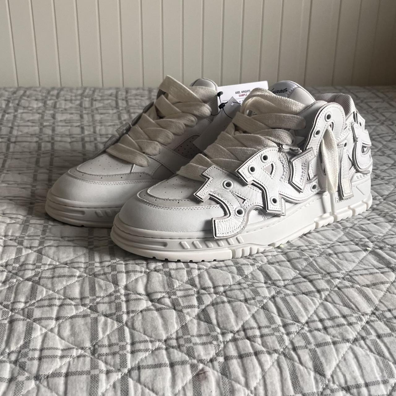 item listed by adclwh