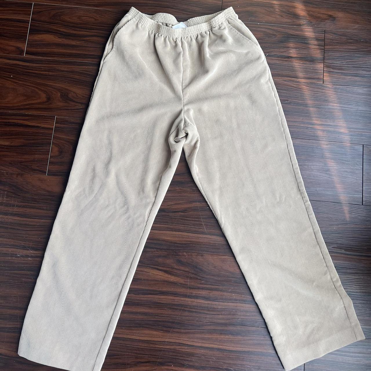 item listed by jackieeeeel
