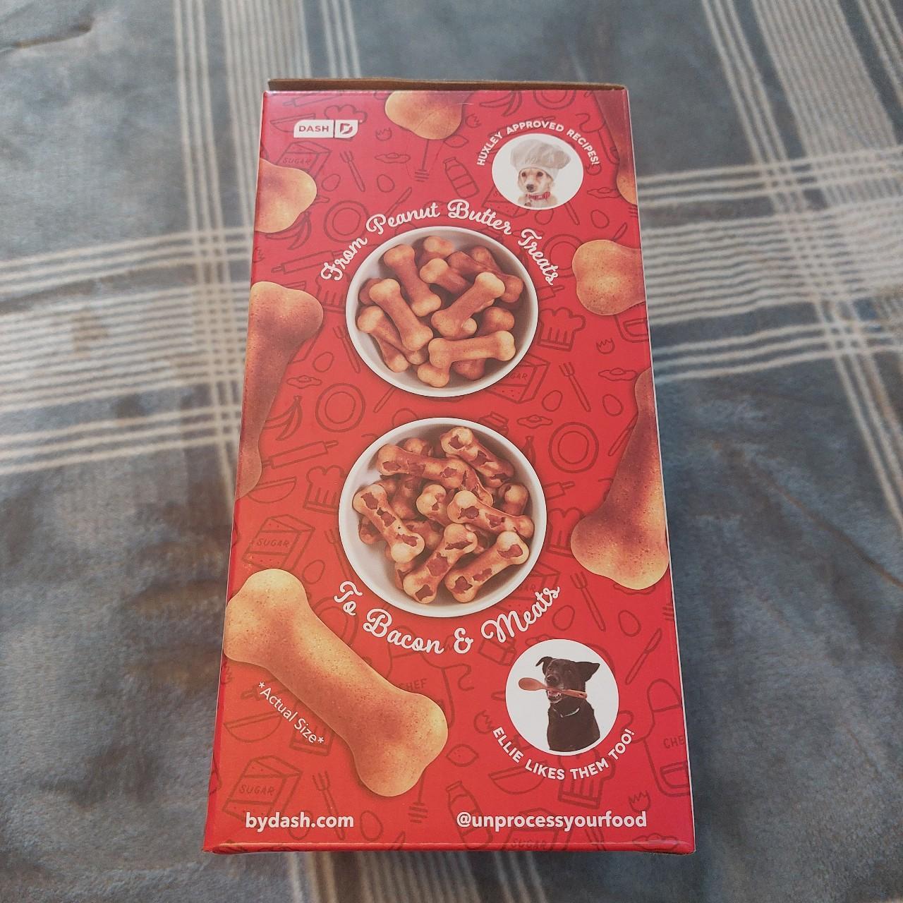 DASH Mini dog treat maker •unopened/unused •makes 6 - Depop