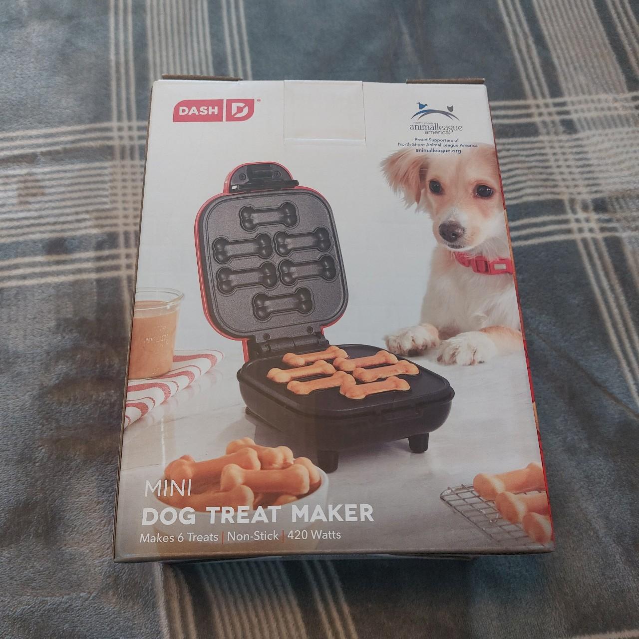 Dash Mini Dog Treat Maker - Red