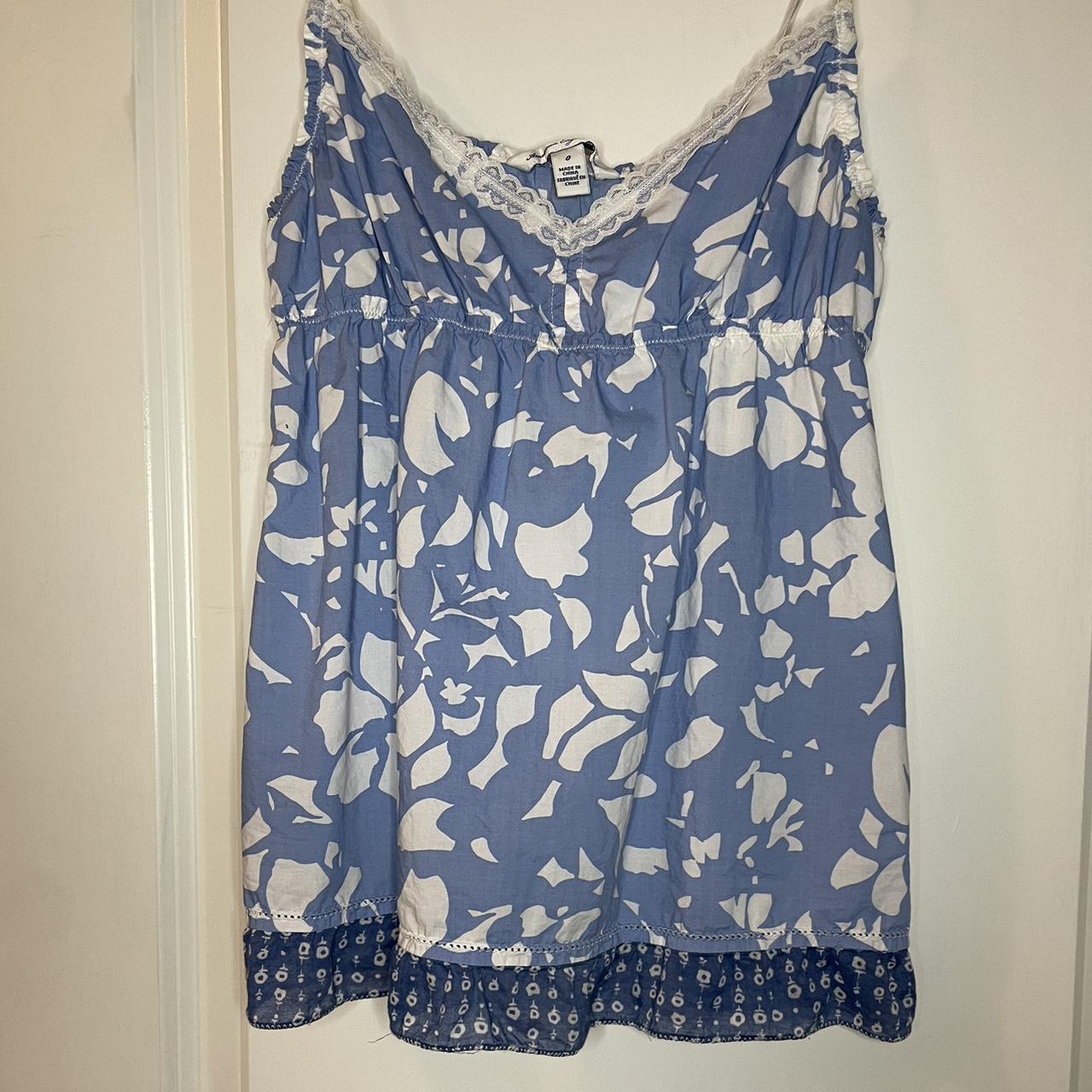 American Eagle Outfitters Women's Blue and White Shirt