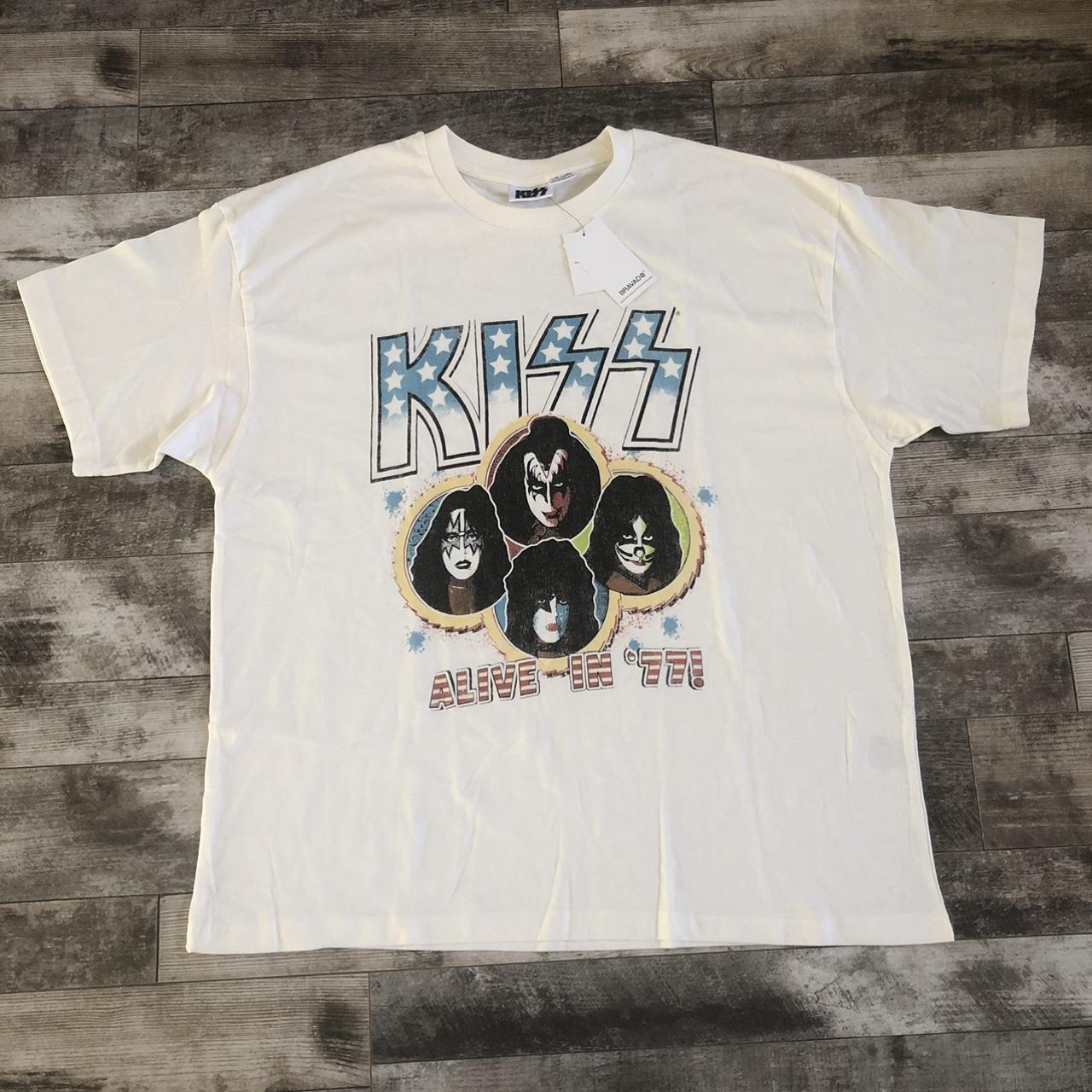Vintage Y2K Brand New Cream Kiss Band Graphic Tee... Depop