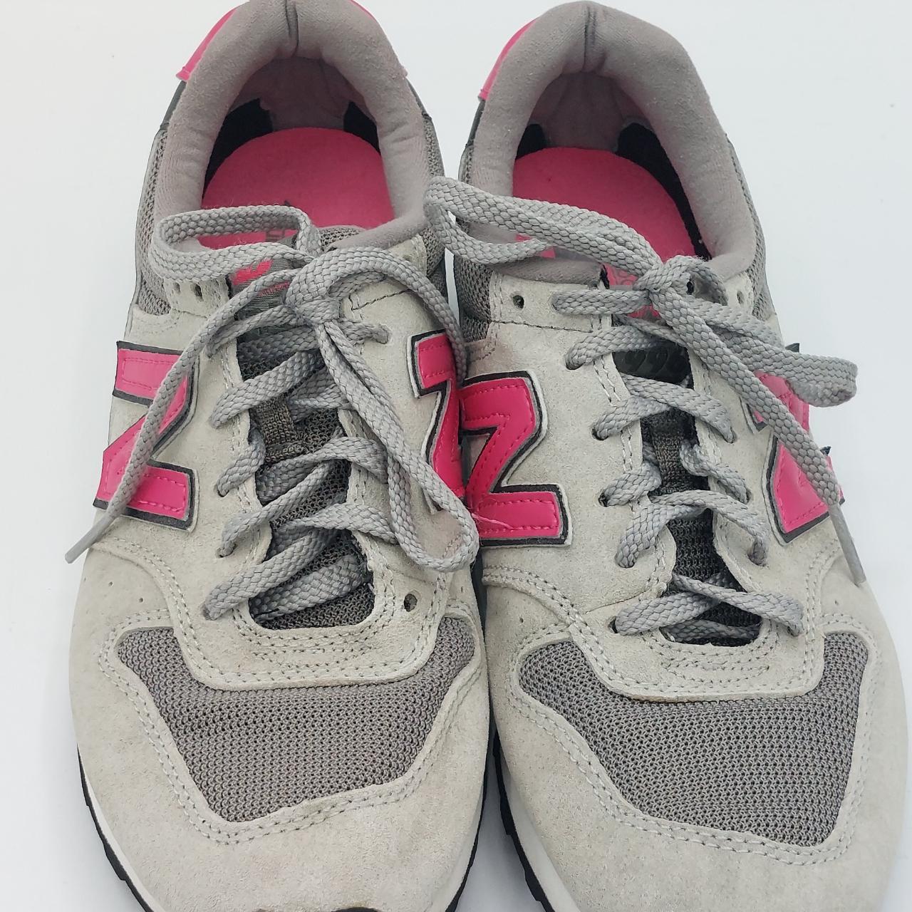 New balance 996 grey and pink suede trainers best sale