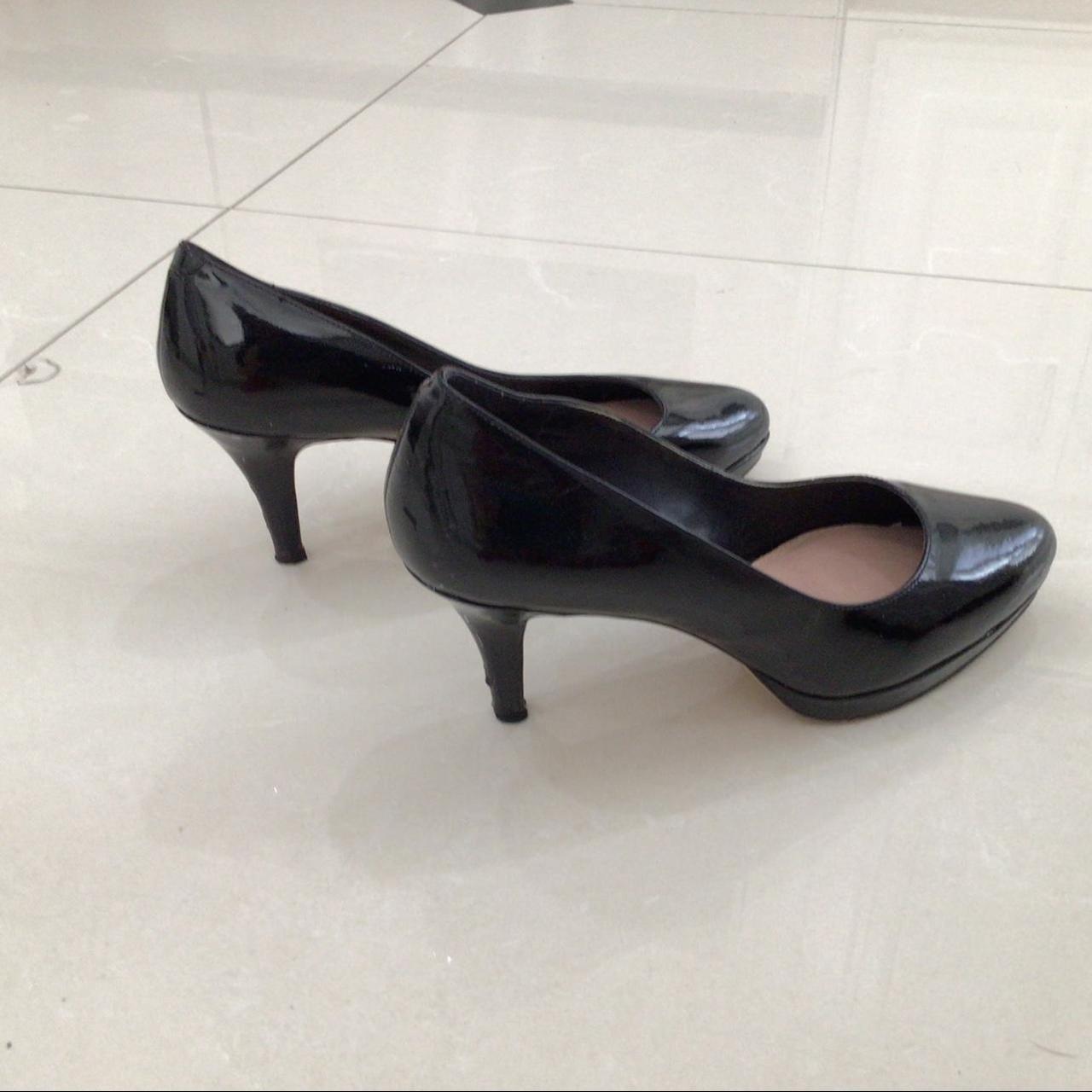 health plus chappal