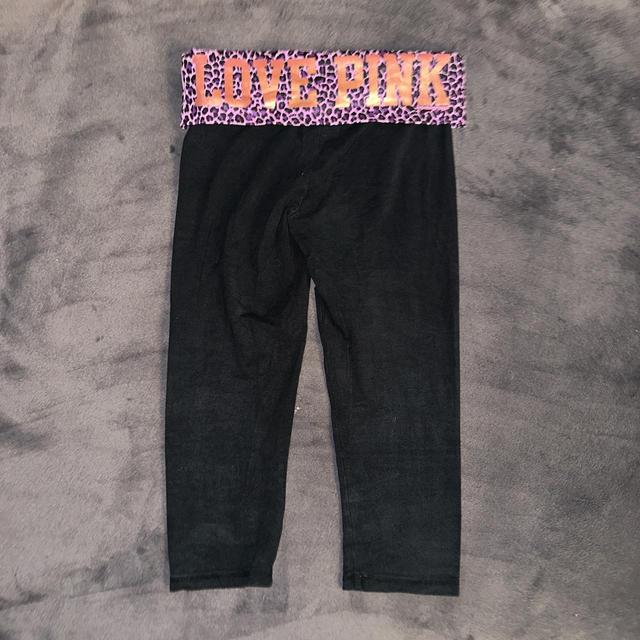 ✩ VICTORIAS SECRET PINK FOLDOVER YOGA PANTS (capris - Depop