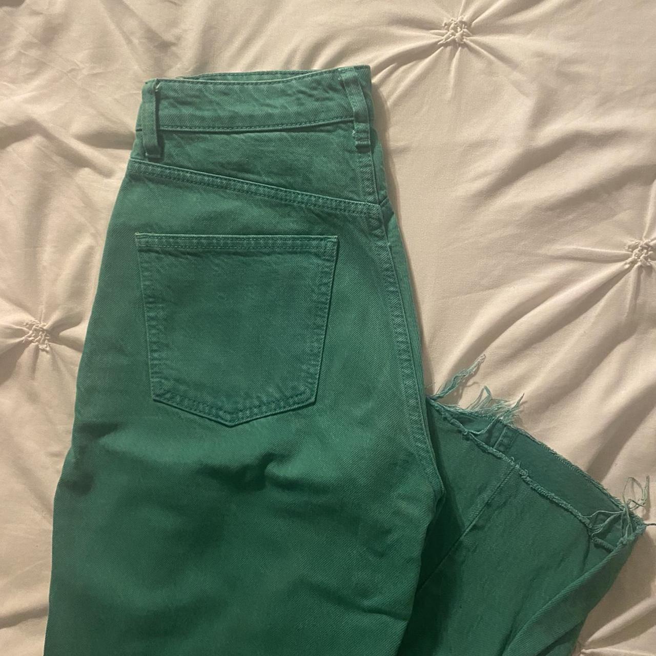 Zara Women's Green Jeans Depop
