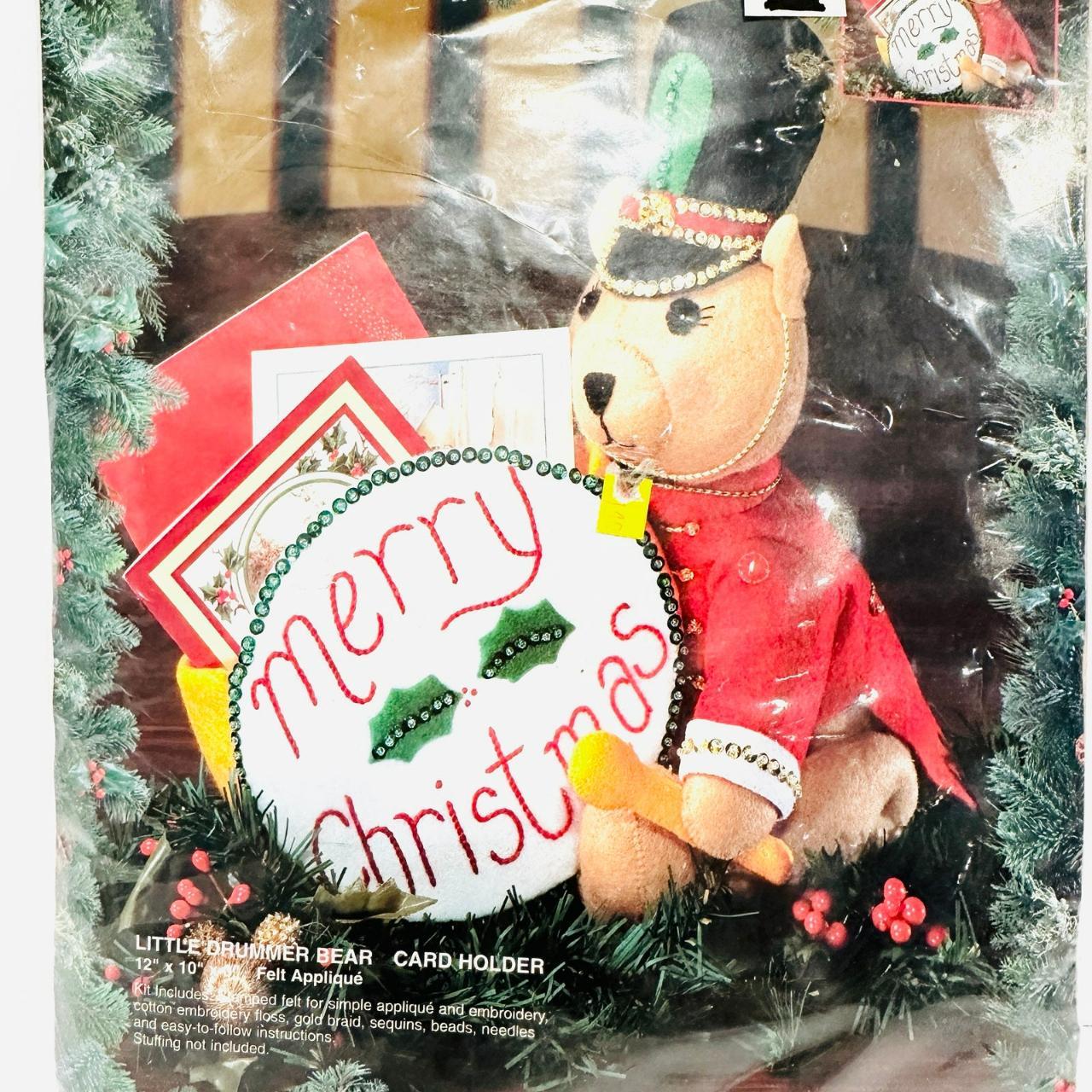 Bucilla Christmas Card Holder Little Drummer Bear Felt Appliqué Kit 12”x10” outlet Vtg