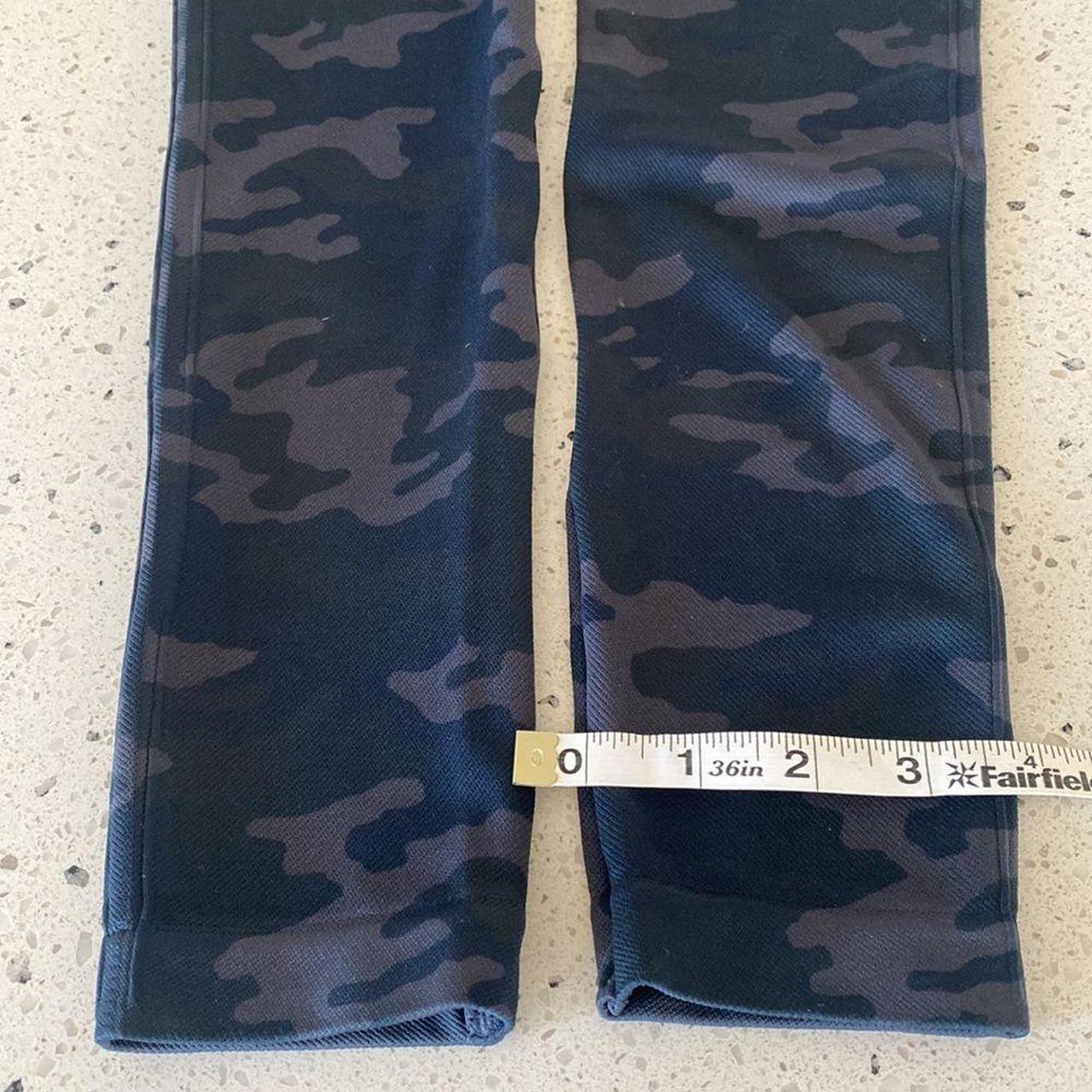 SPANX Seamless Cropped Leggings Gray Blue Green Camo - Depop