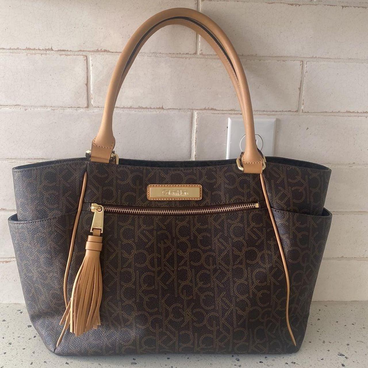 Genuine leather Calvin Klein purse. This purse has a... - Depop
