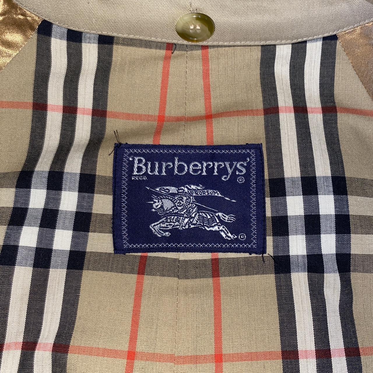Vintage 80s BURBERRY trench coat! Size is 42R, fits... - Depop