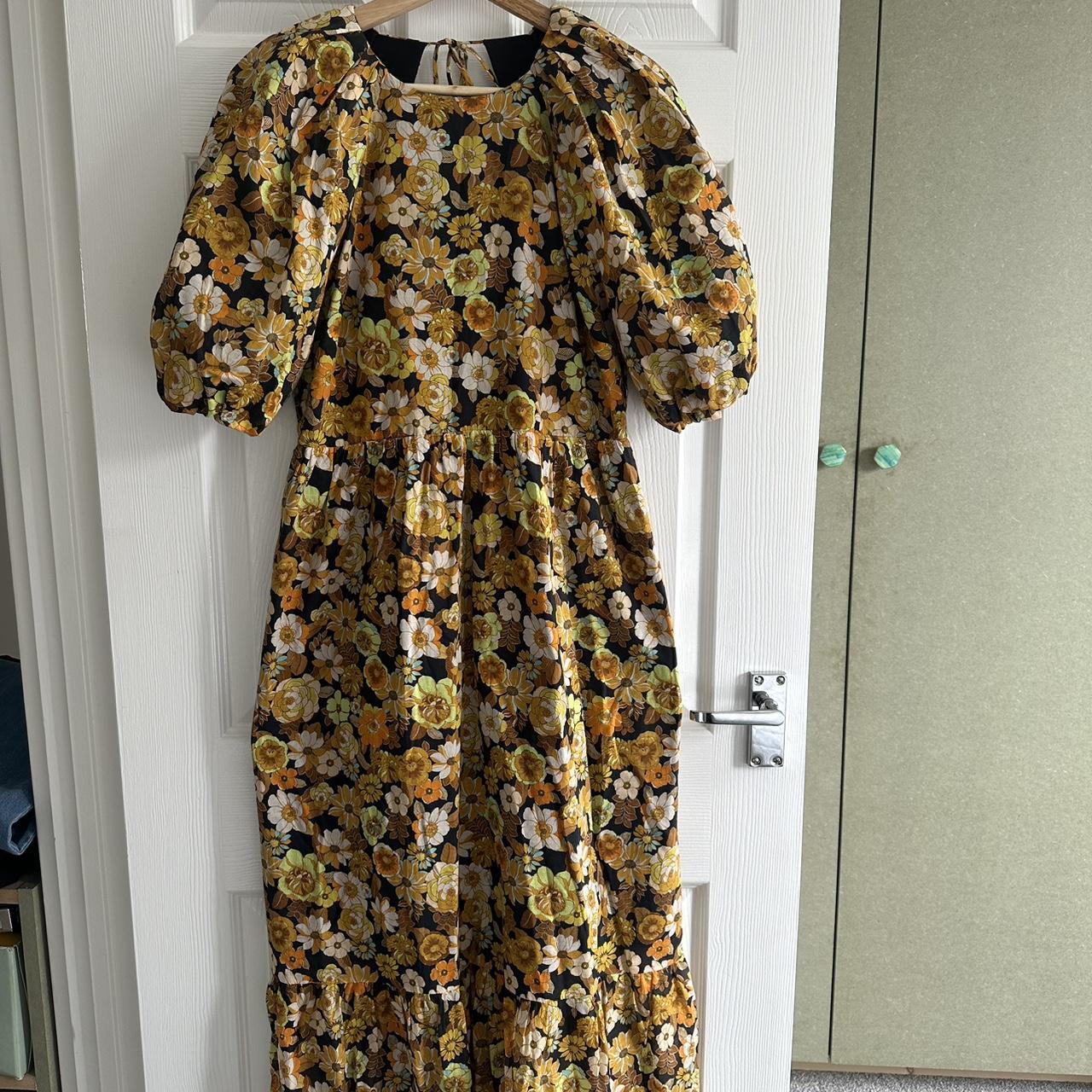 Women's Yellow and Black Dress Depop