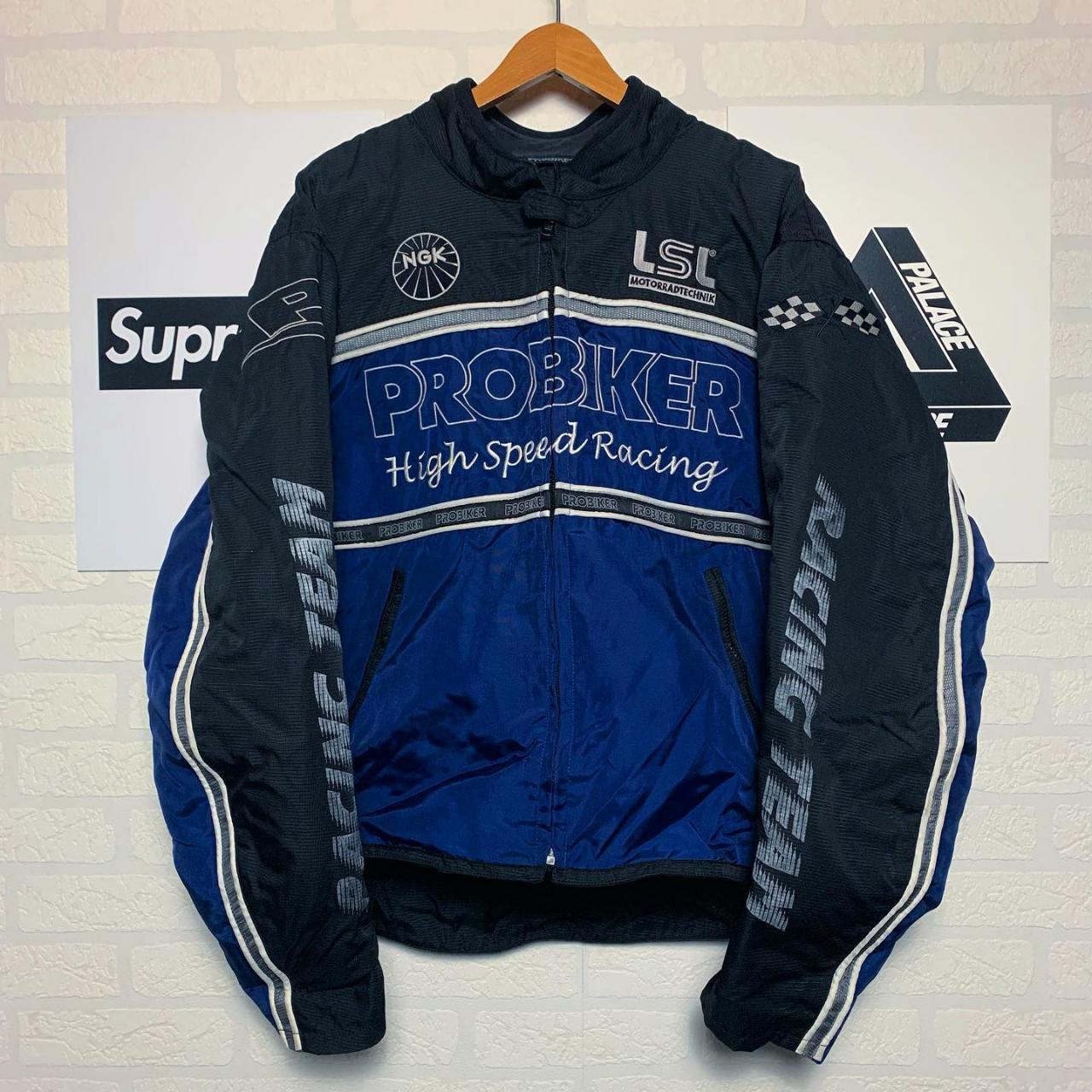 item listed by vintage_domi