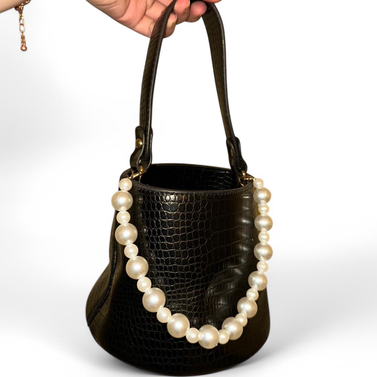 item listed by ryarasribeiro