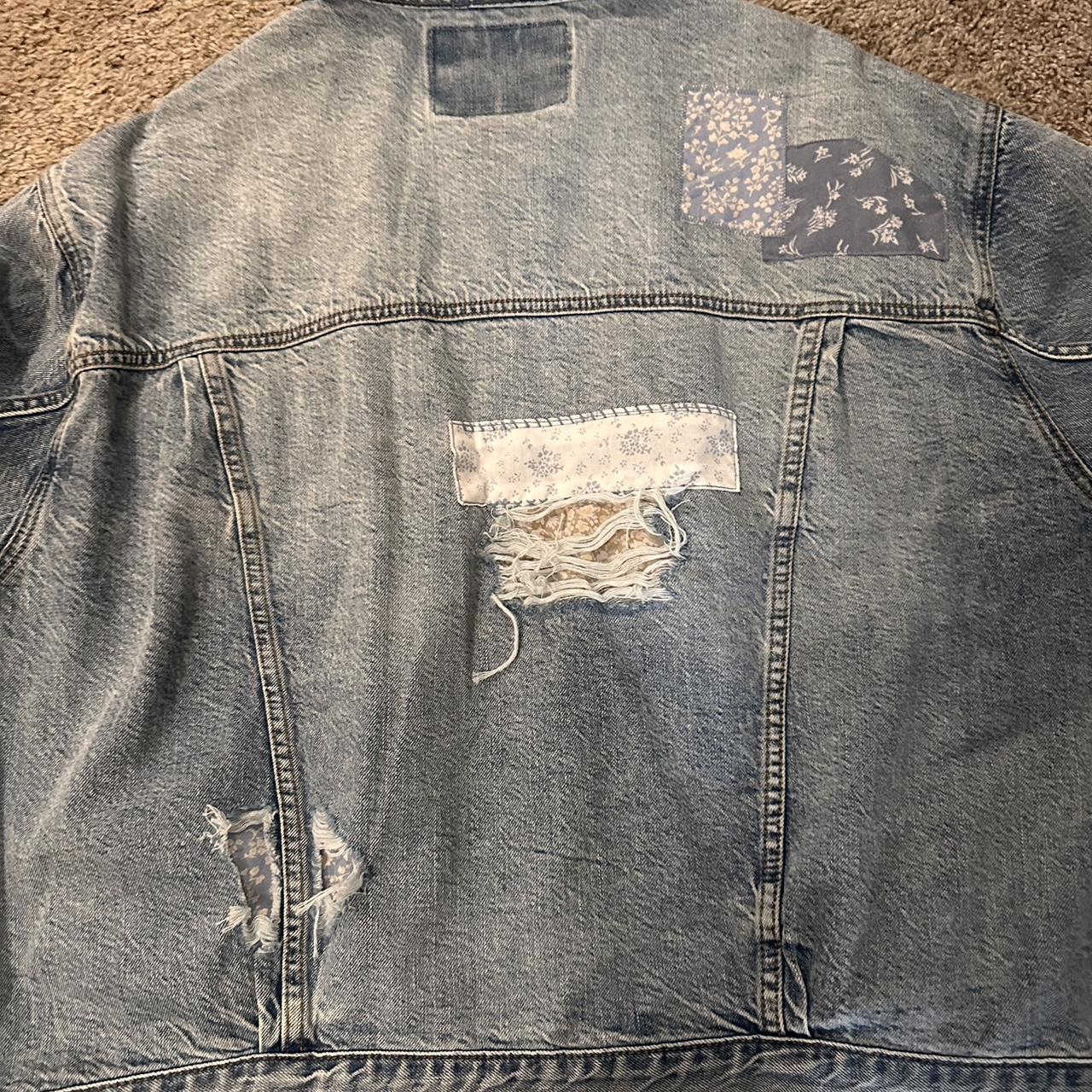 Supreme patches jacket from spring 2018 drop. Worn - Depop