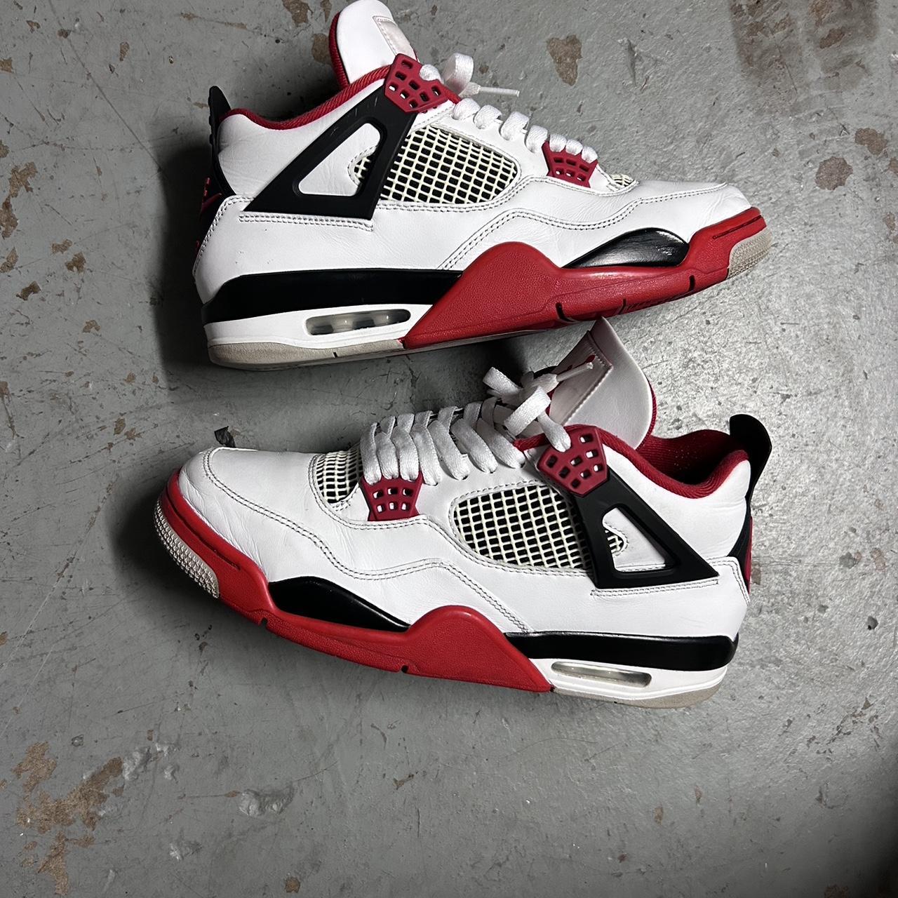 Air Jordan 4 ‘fire Red’ Size 10 Decent Wear Smells - Depop