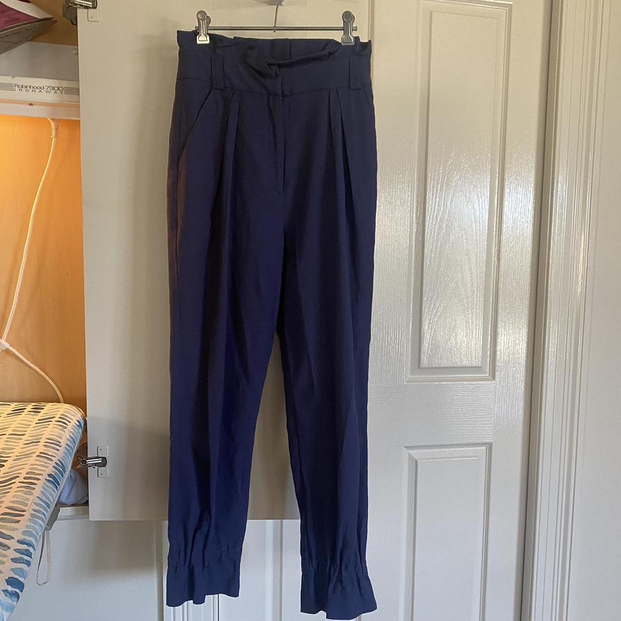 CUE navy/dark blue pants. Paper bag waist. In great... - Depop