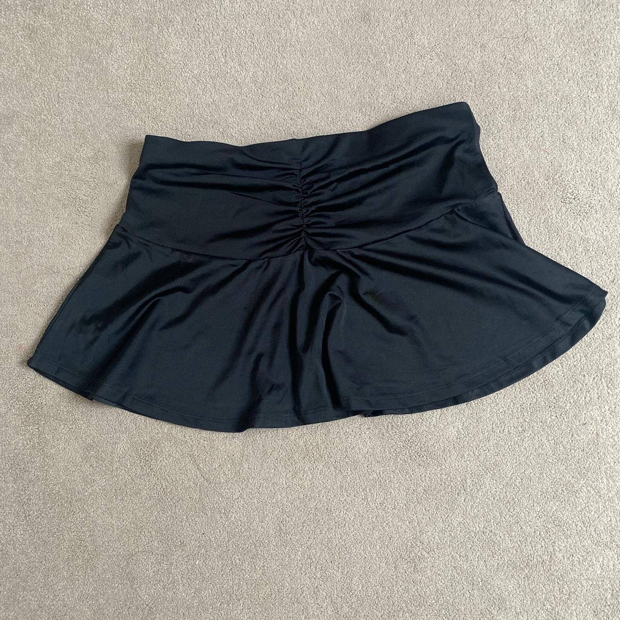 H&M black mini skirt - Depop