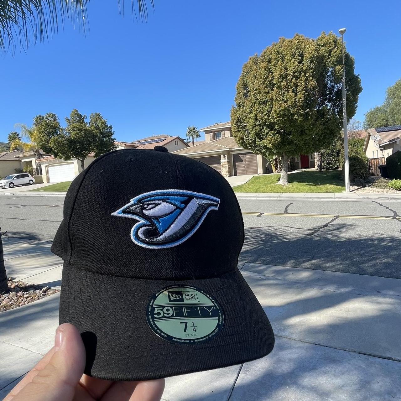 Toronto Blue Jays orders Fitted Hat Size 7 1/4