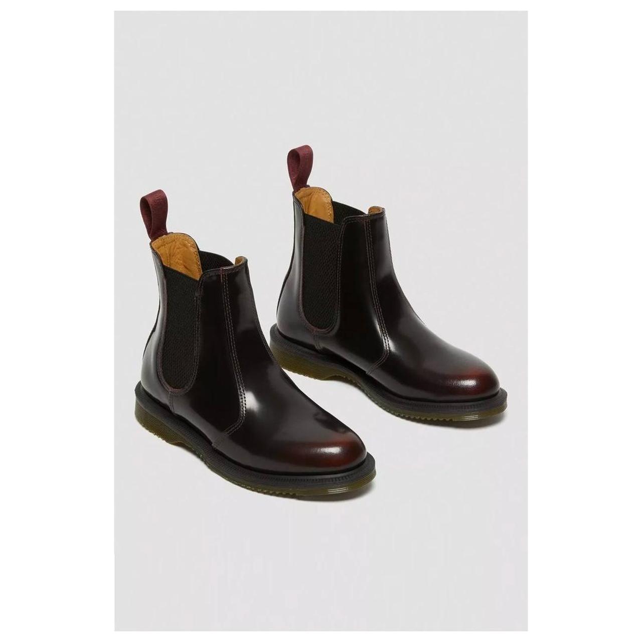 Dr martens chelsea sales flora boots