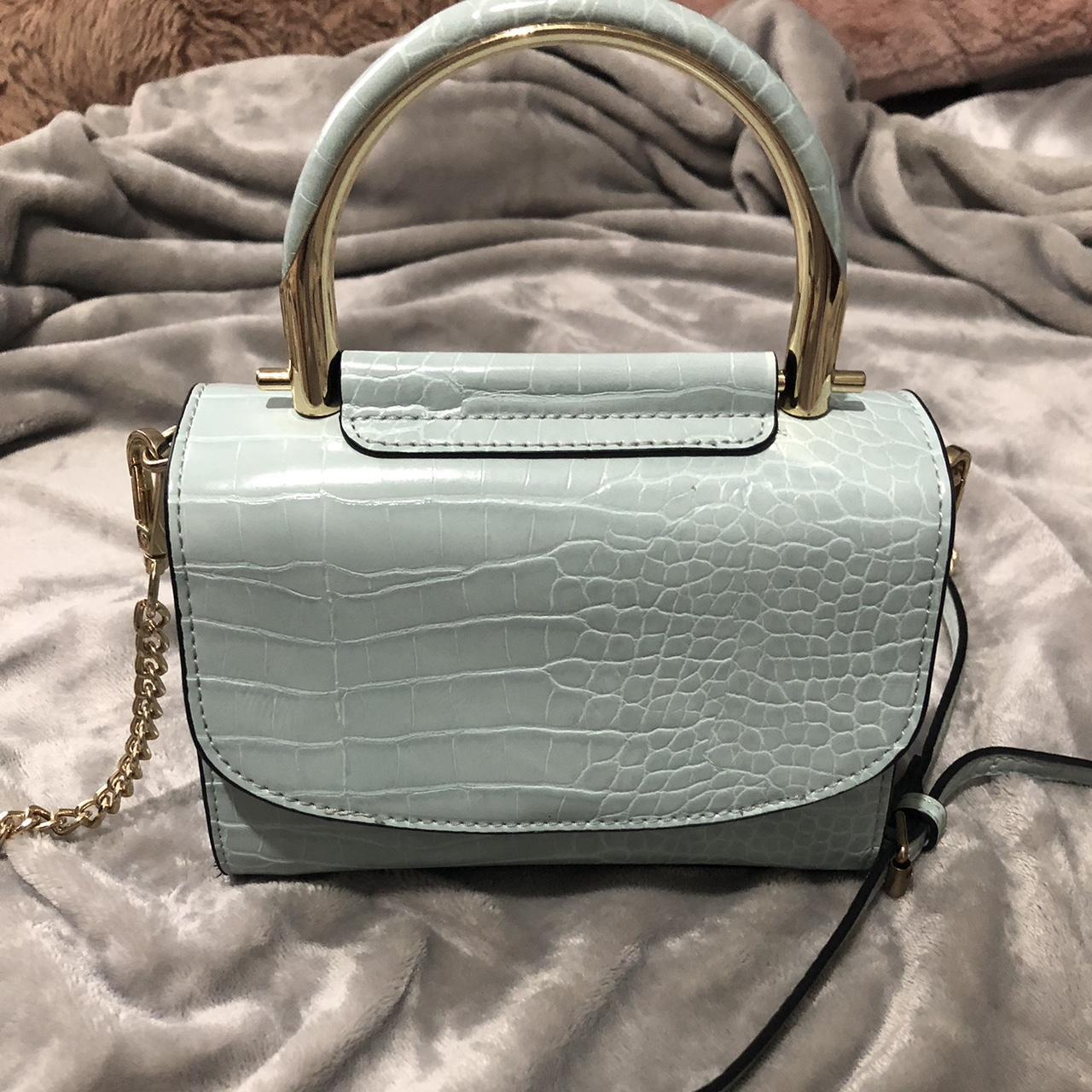 item listed by lailani10