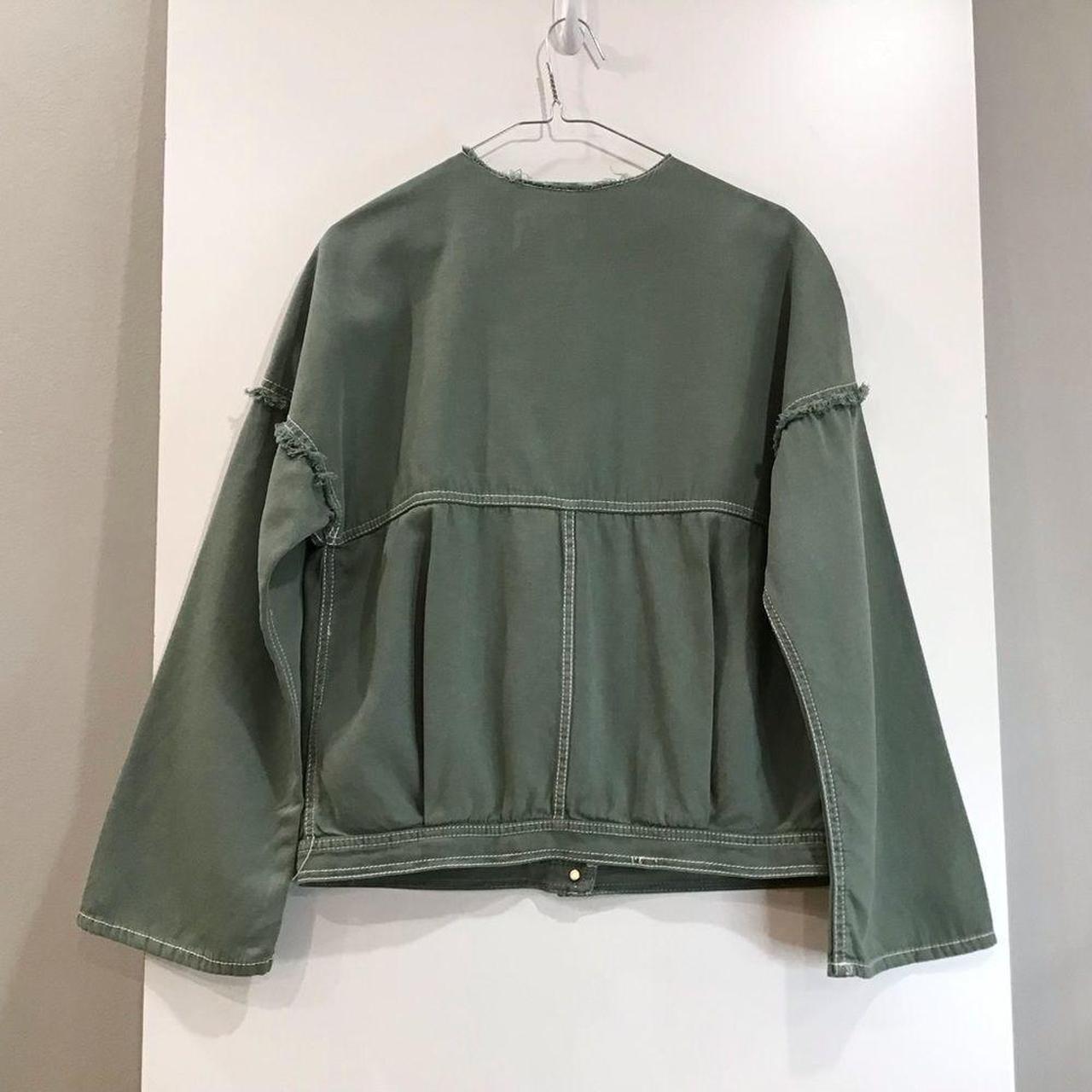 Zara Women's Green Jacket Depop