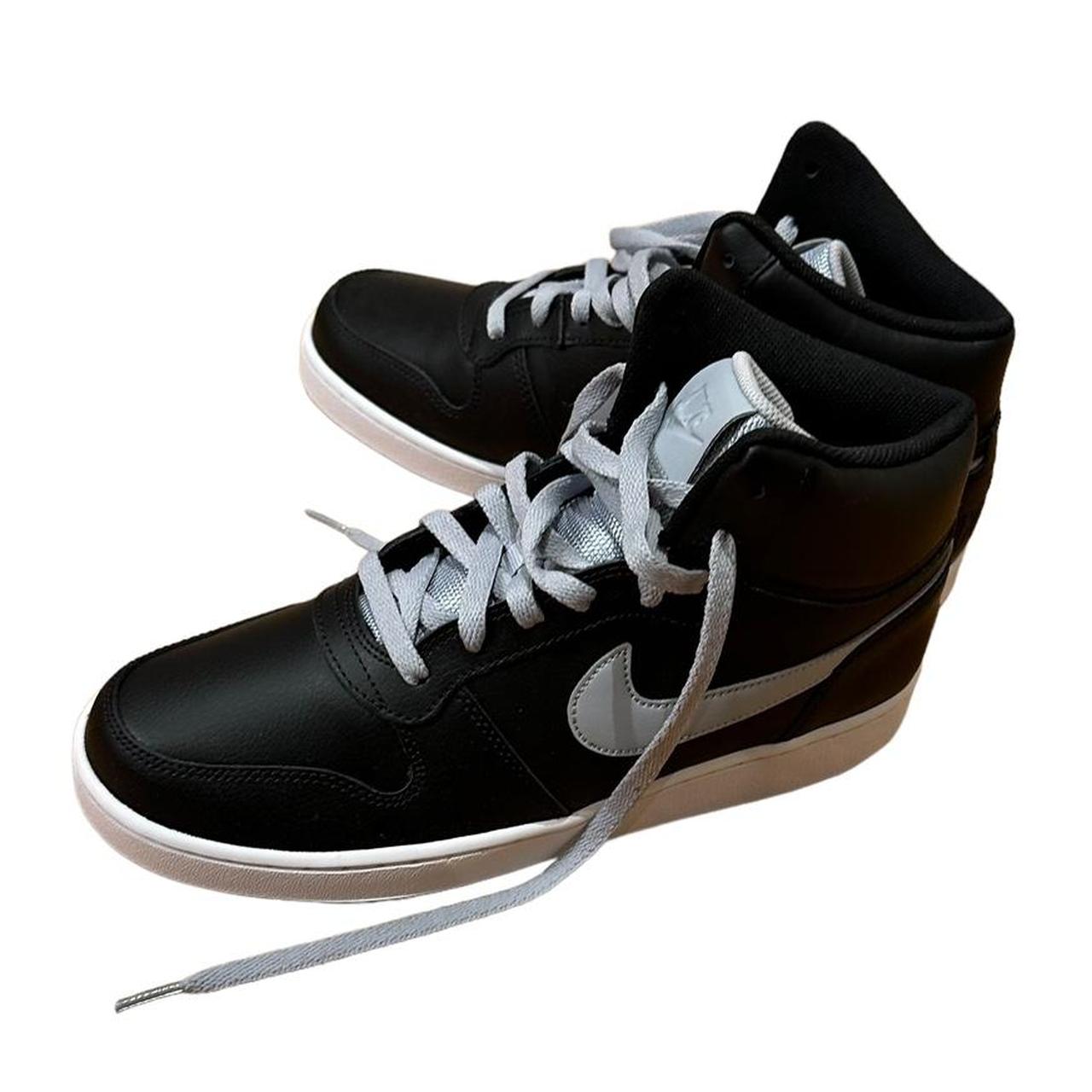 Ebernon mid basketball sneaker best sale