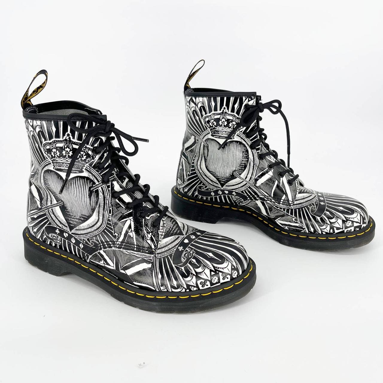 Dr martens egret hot sale playing card