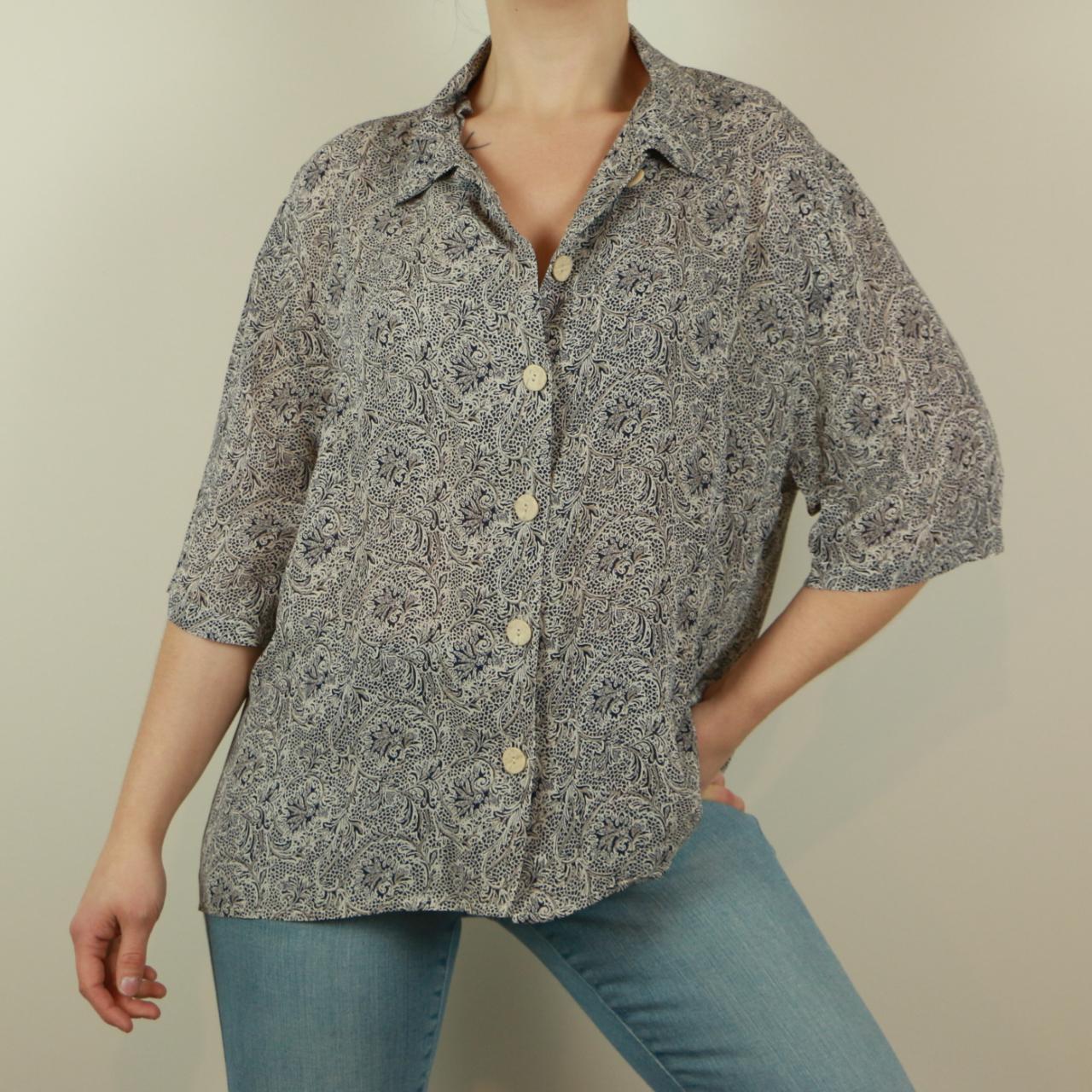 Women's Cream and Navy Blouse Depop