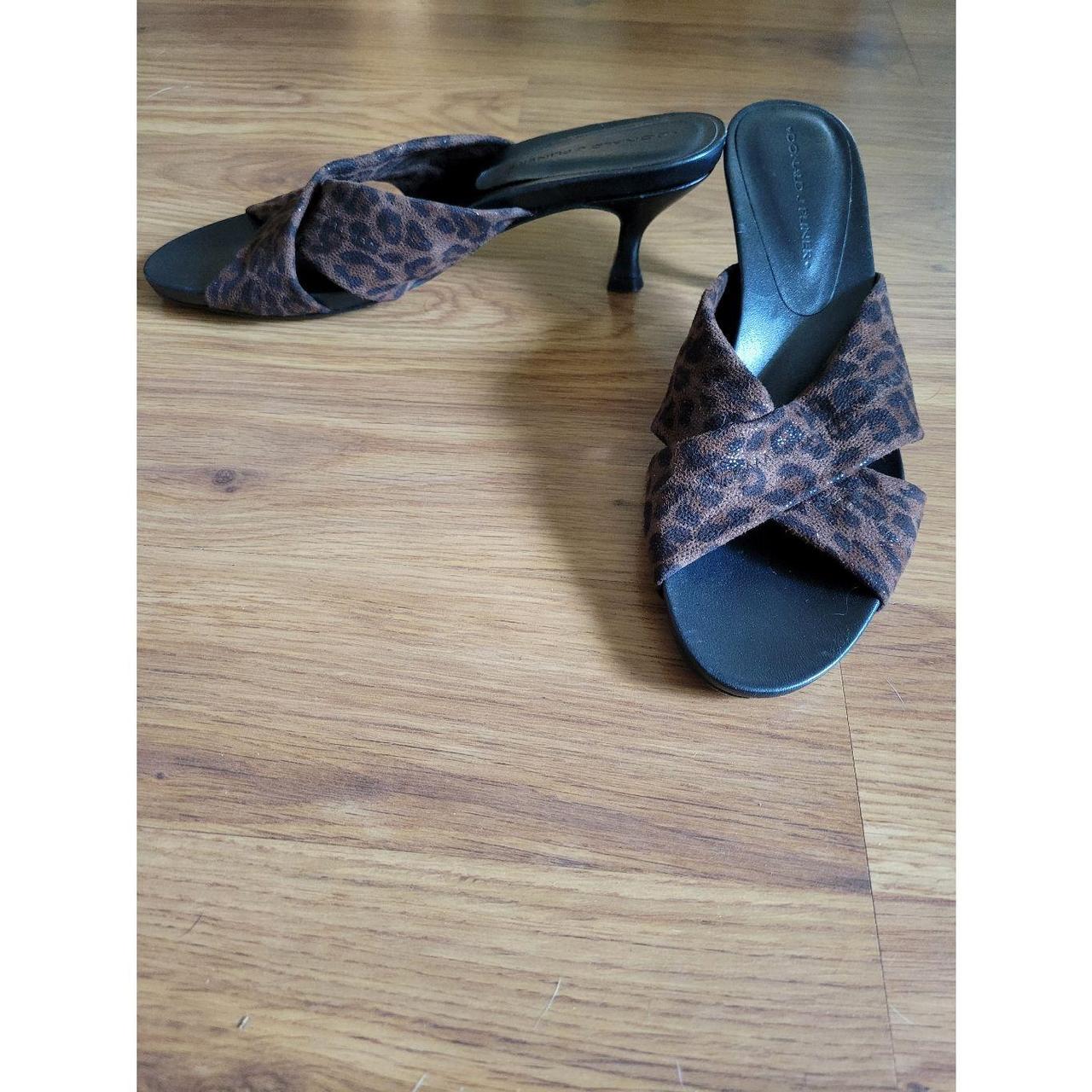 Donald pliner kitten hot sale heel sandals