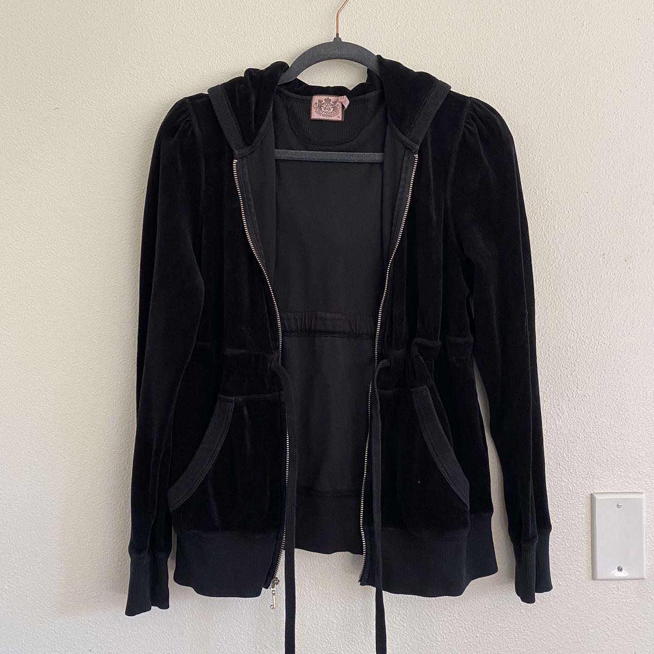 item listed by mirkaxxs