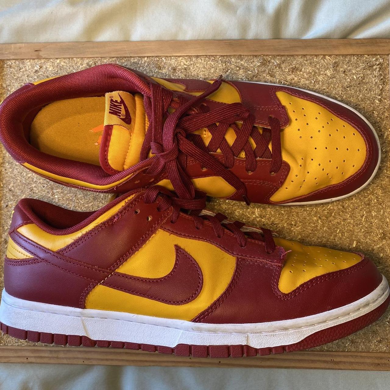 nike sb team classic golden beige & red skate shoes