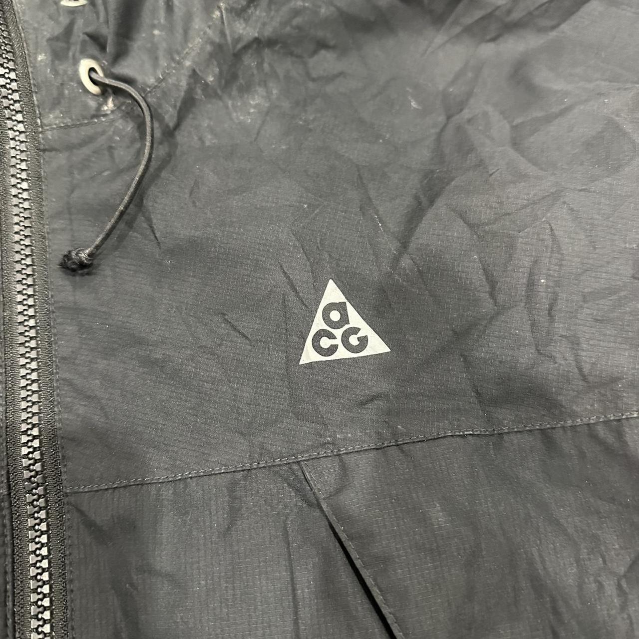 acg windbreaker