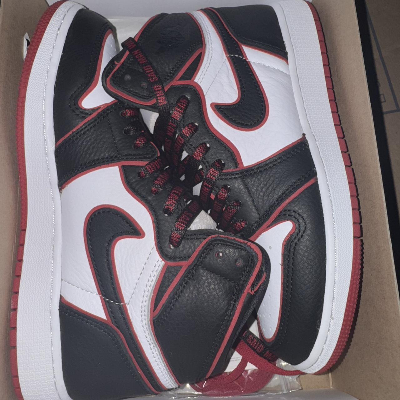 Jordan 1 outlet High Bloodline 6Y