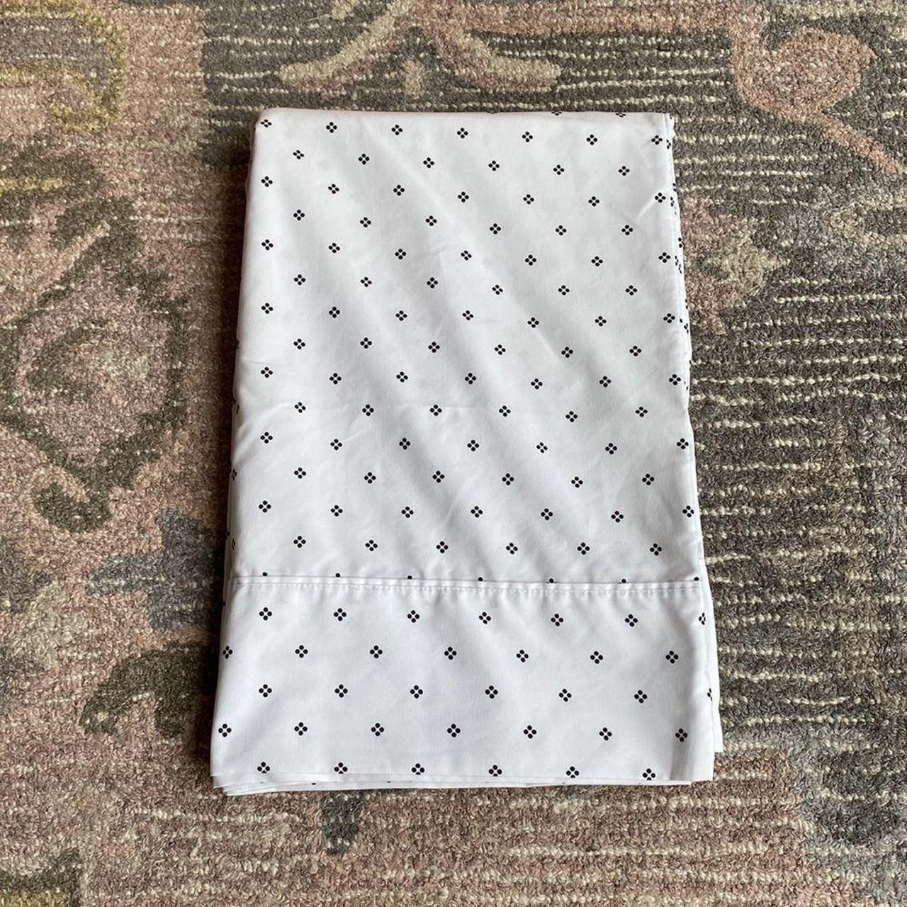 Charisma Pillow Case Set size Twin XL NWOT Color is... Depop