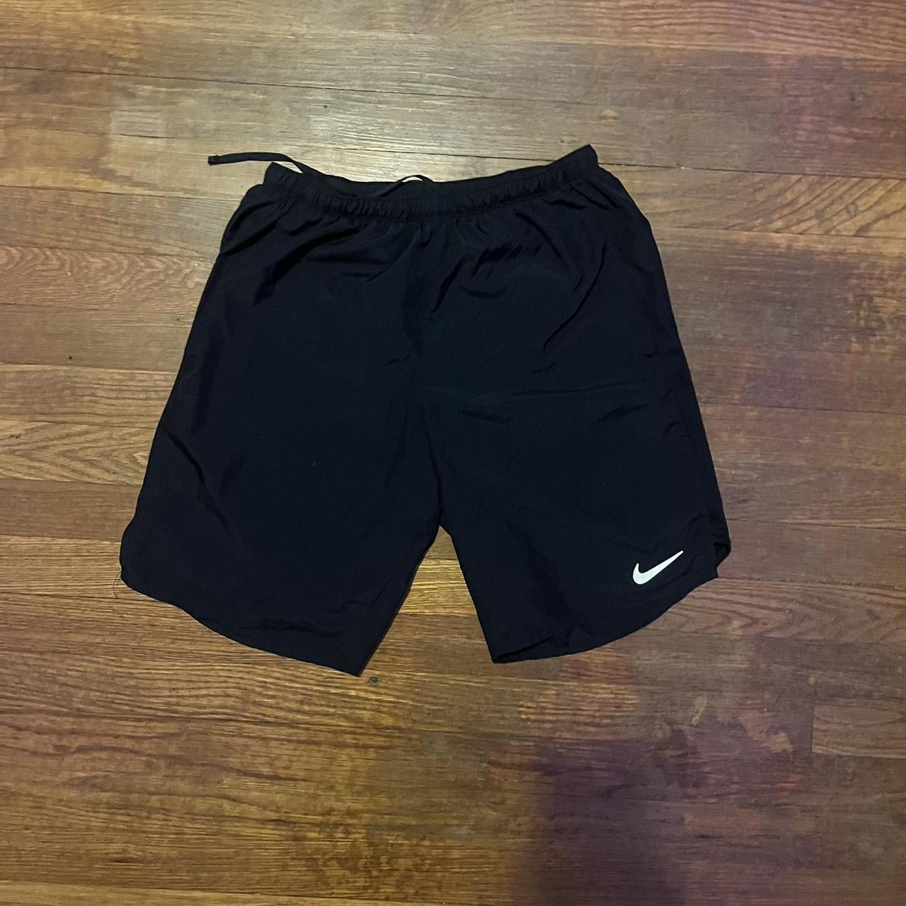 nike mens dri fit running shorts 7in inseam size... Depop