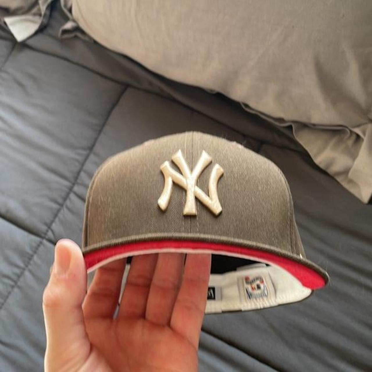 Yankees Fitted Hat 7 5/8 - Depop