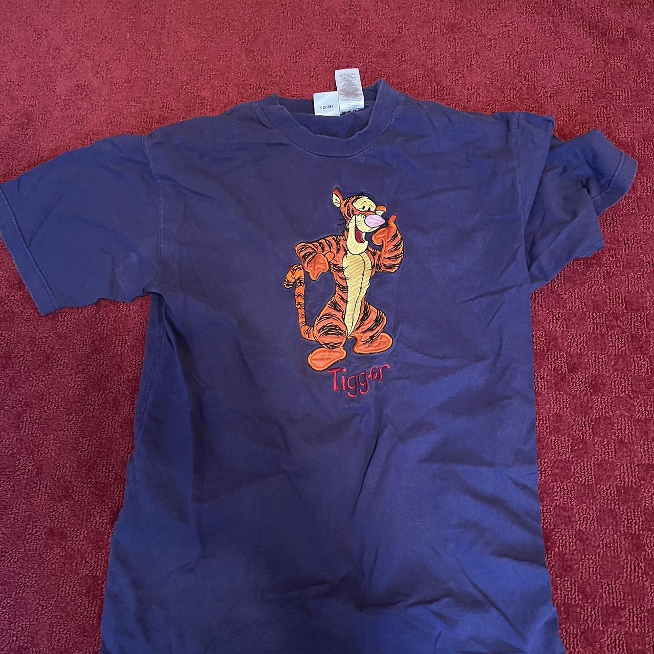 Disney t-shirt Vintage Size L - Depop