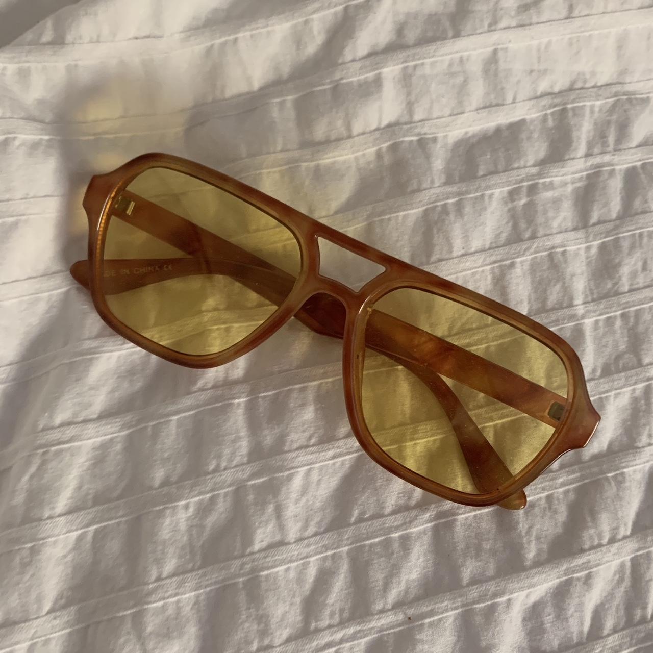 Urban Outfitters Women's Yellow and Orange Sunglasses