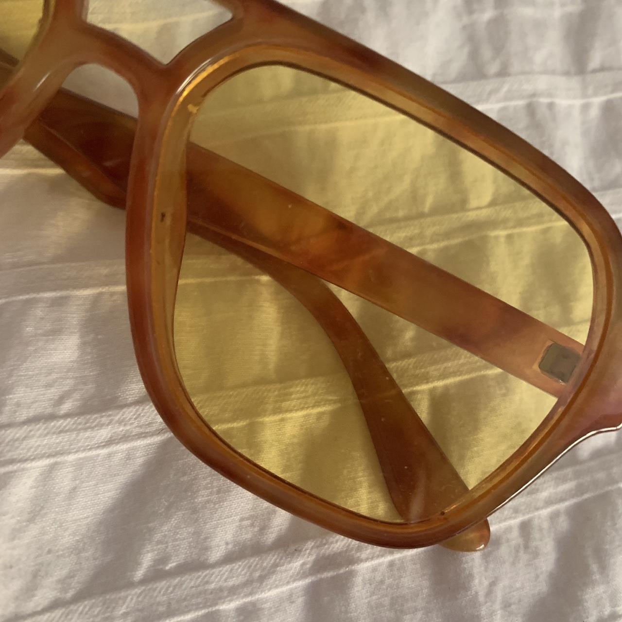 Urban Outfitters Women's Yellow and Orange Sunglasses (2)