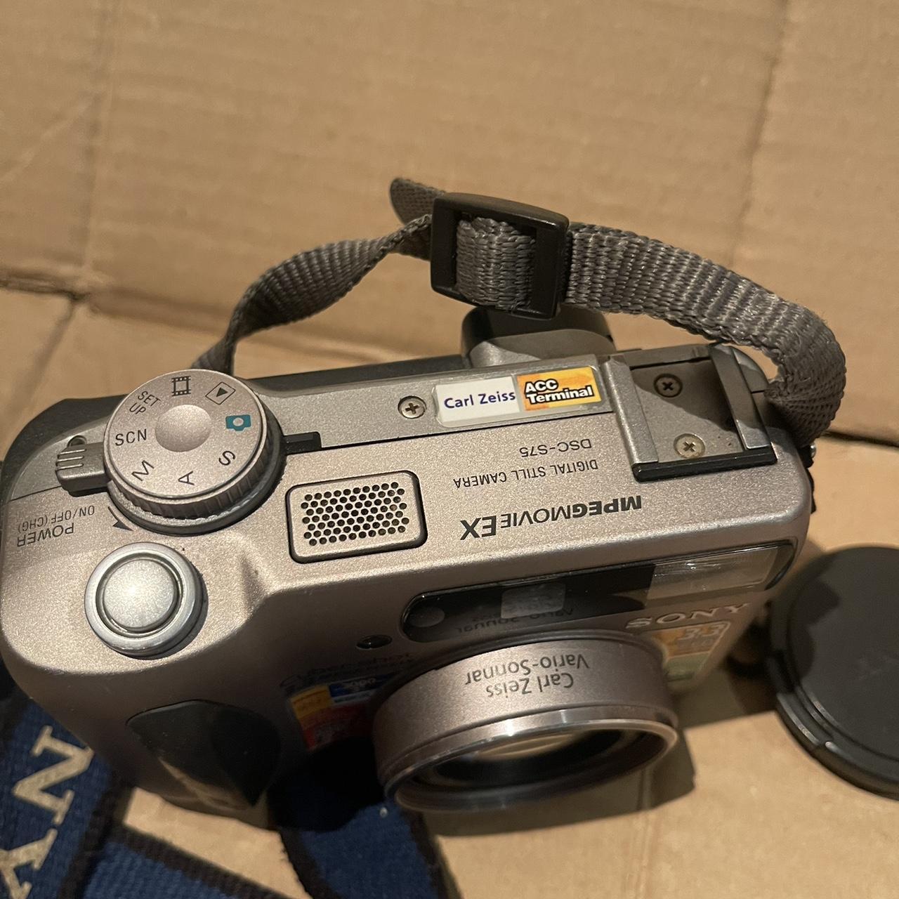 Very rare vintage Sony dscs75 camera In good... Depop