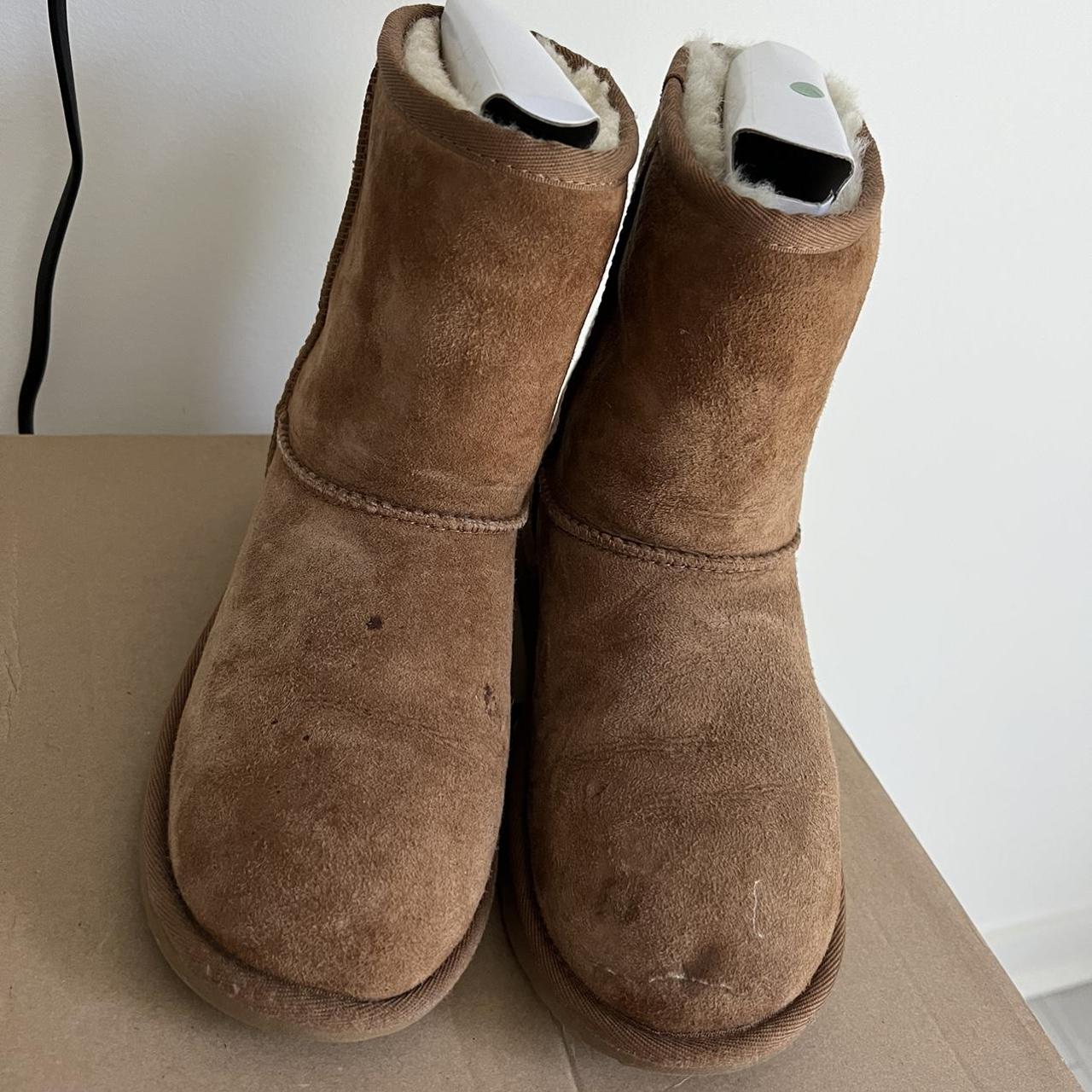 UGG Chestnut Boots Youth Size 3