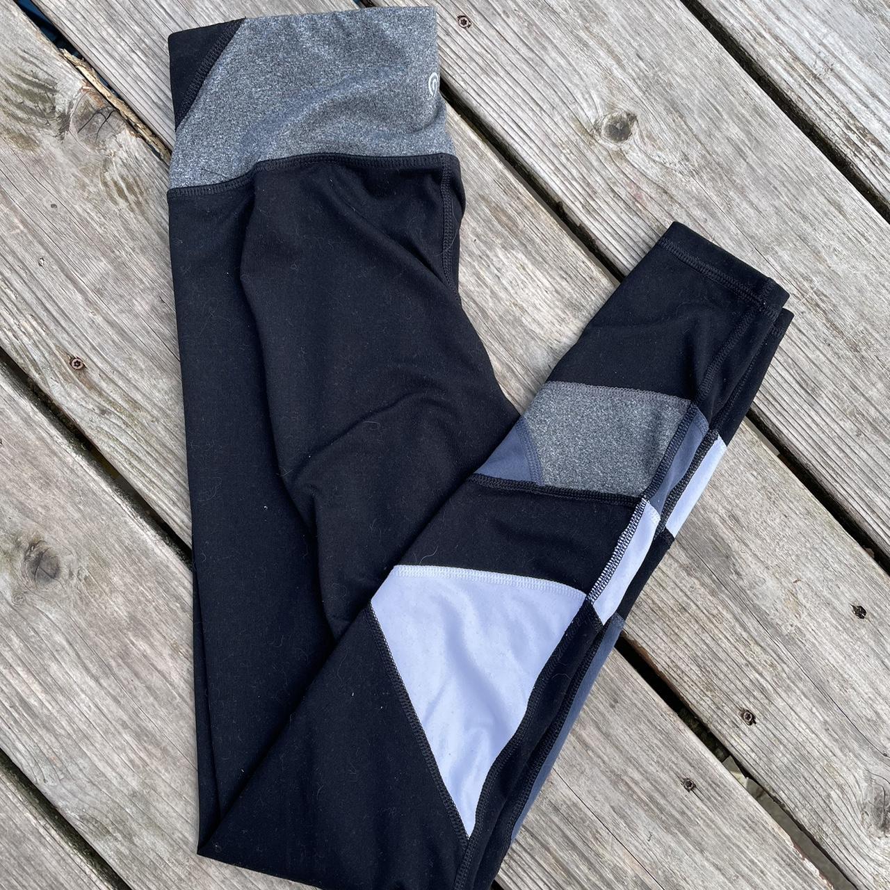 Target yoga pants with white and grey design on - Depop