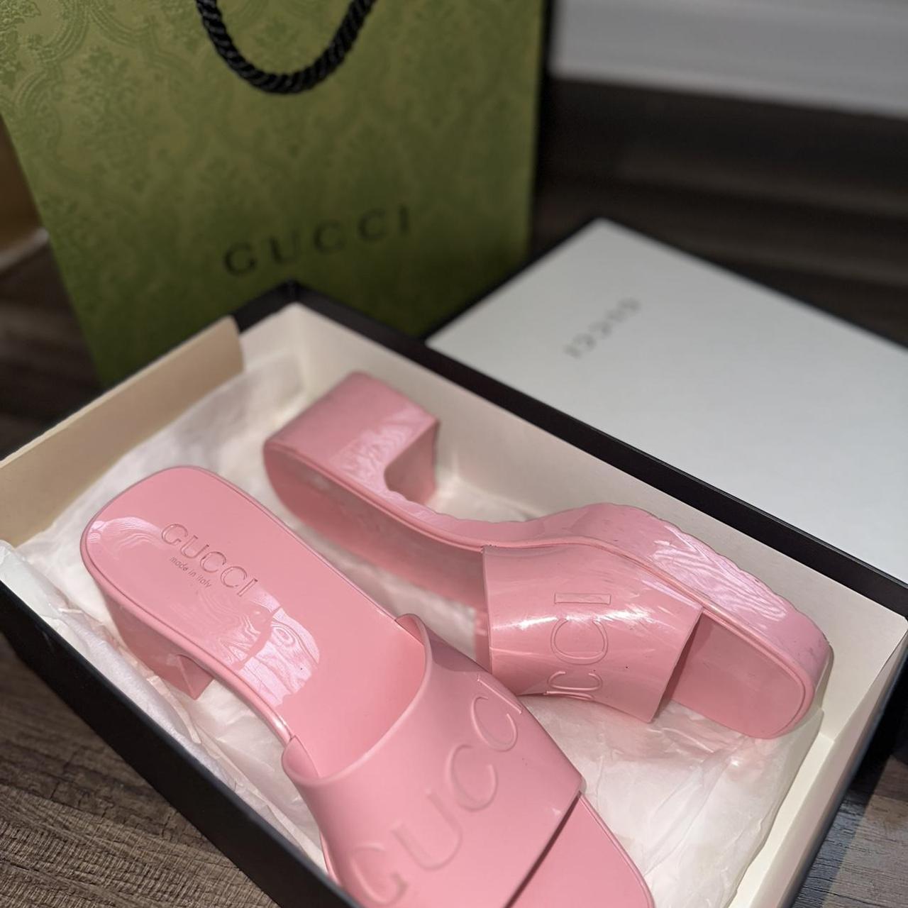 Pink deals gucci sandals