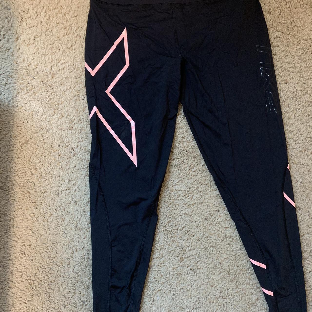 Women's black 2XU's compression leggings Black only - Depop