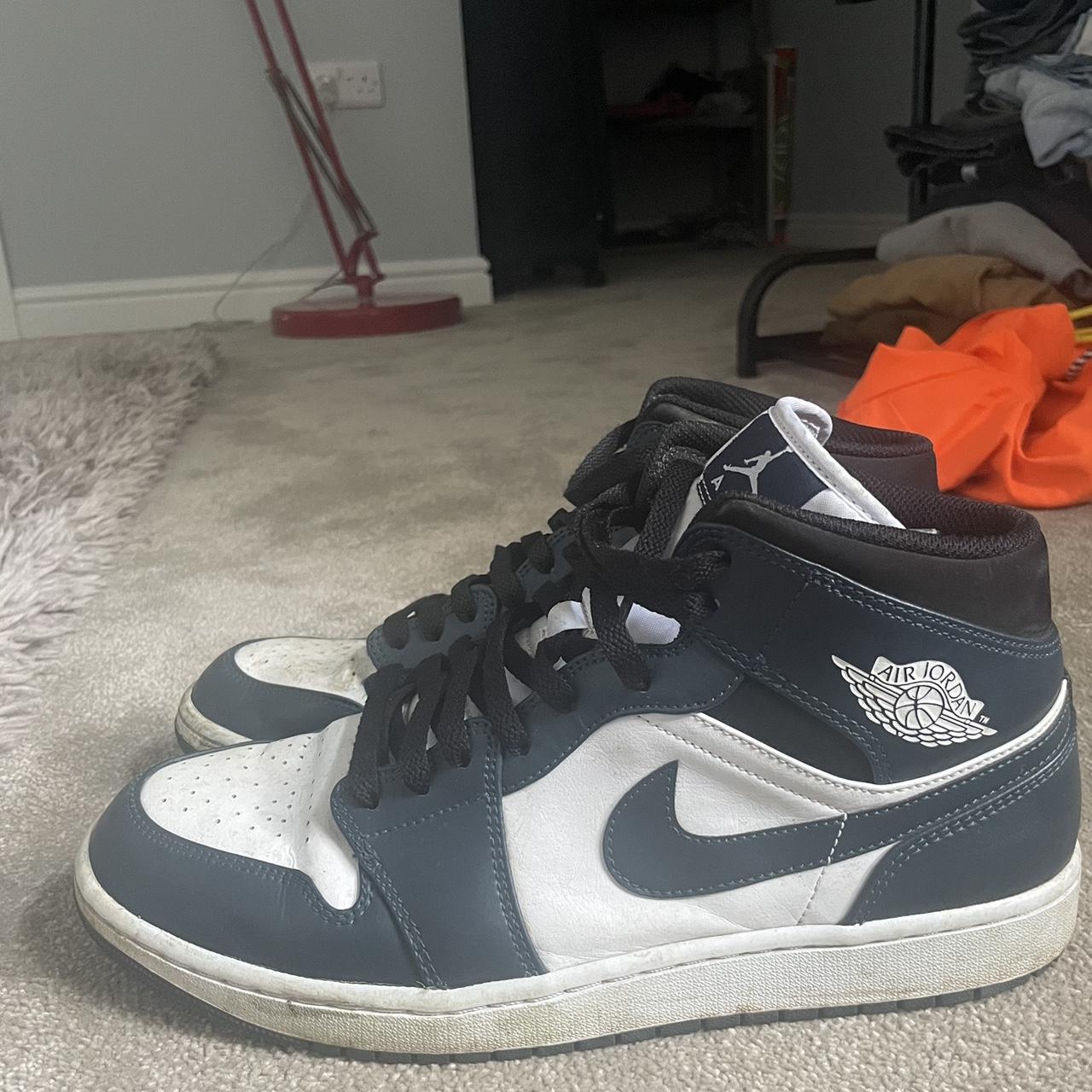 mens navy jordans