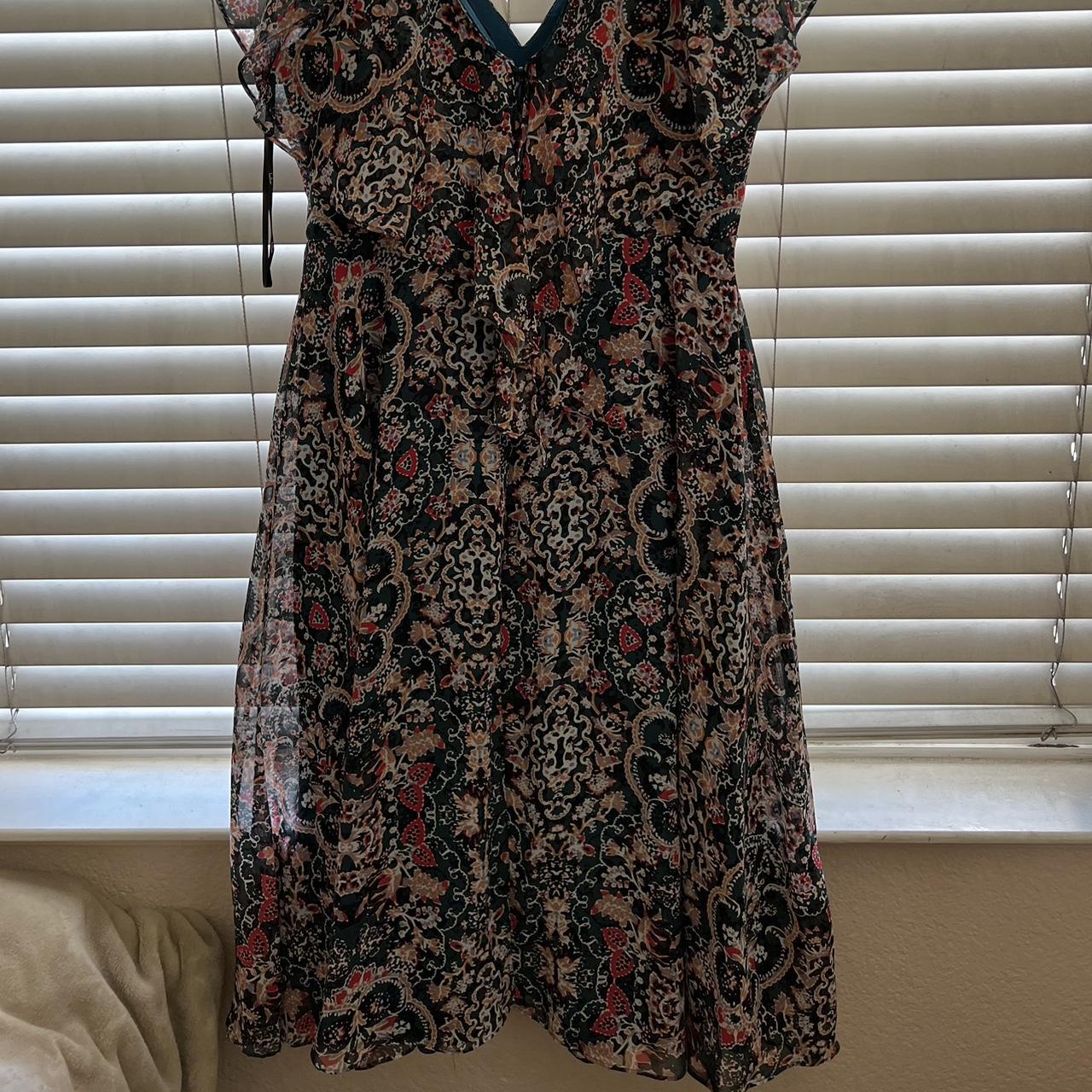 Lulus Midi Dress • Only used once before • Very... Depop