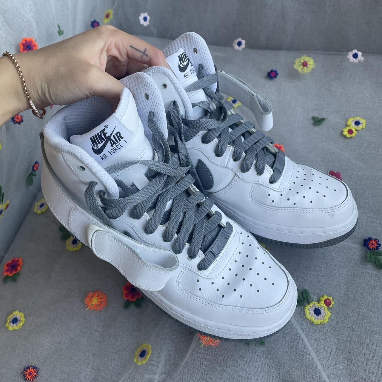 nike tn white gold